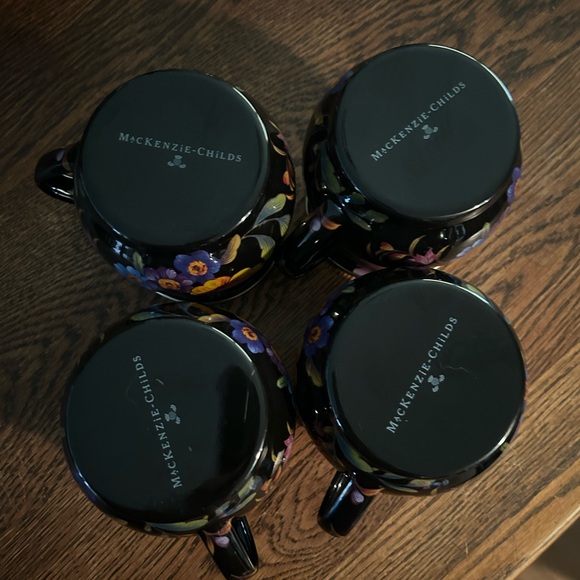 MacKenzie-Childs Black Flower Market Mugs set of 4. - Picture 7 of 7